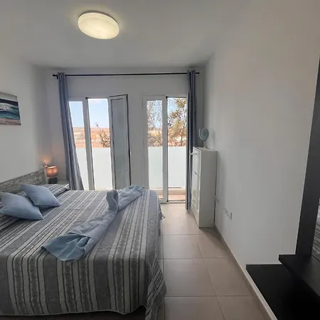Sunsets&waves Apartment